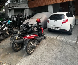 Parkir Mobil & Motor